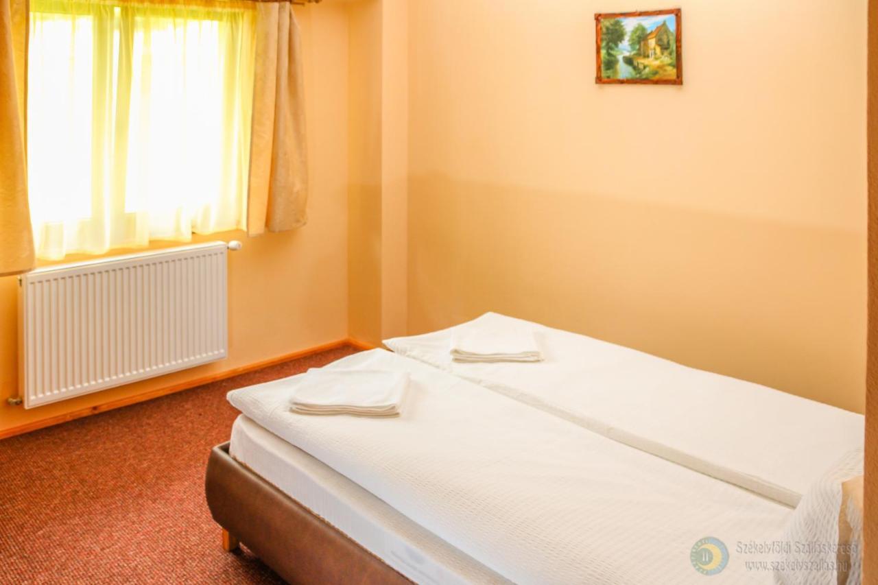 Apartamente Manó Apartmanok Parajd Kültér fotó